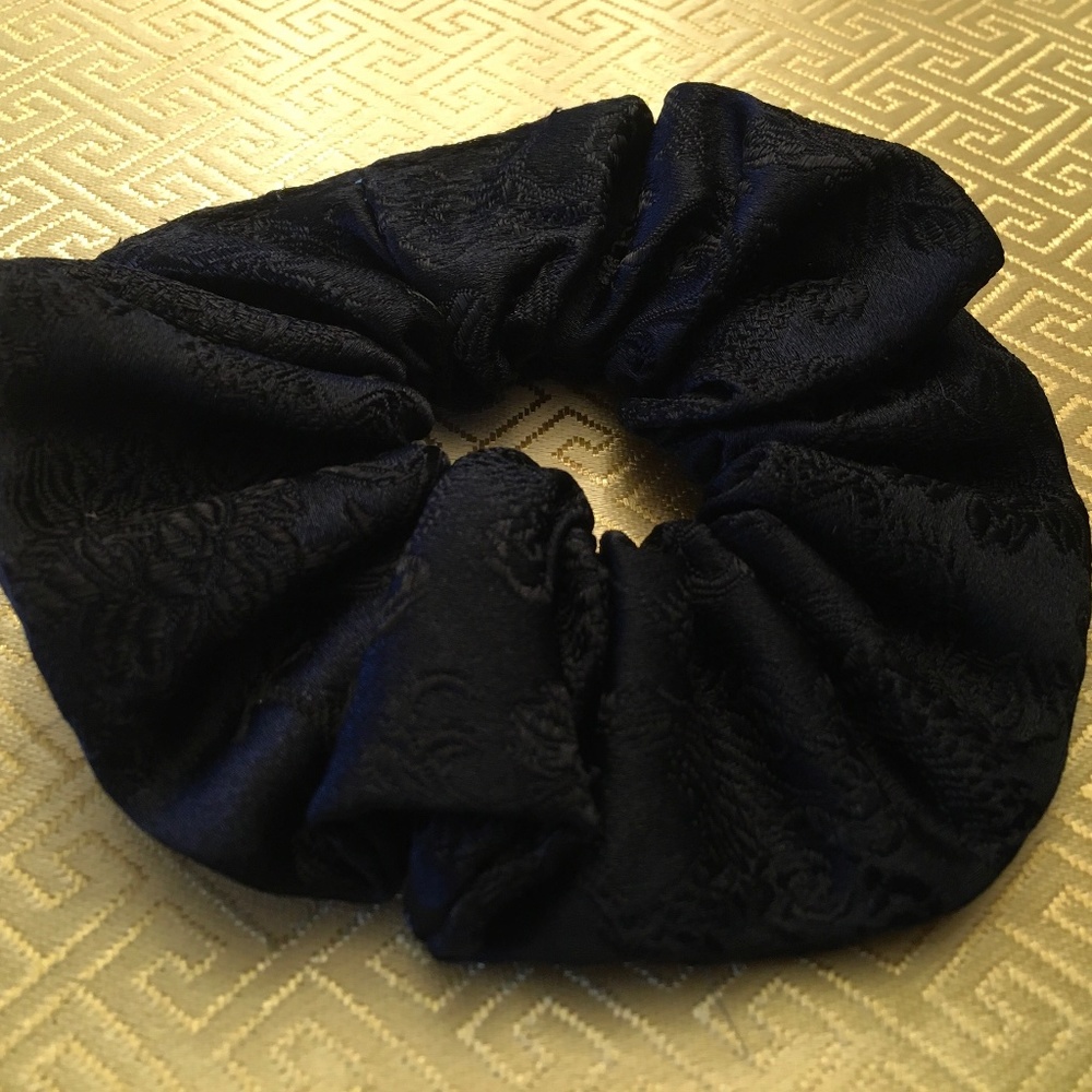 Chinese Silk Hair Scrunchies